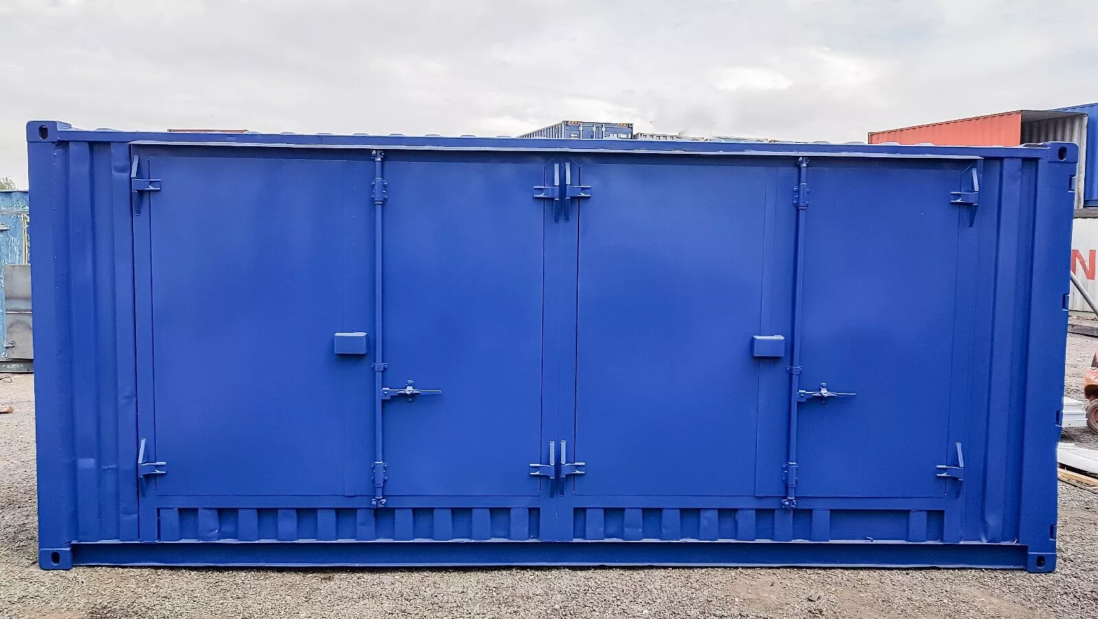 20×8 Bunded Container With Side Doors With Extra Door Secure Lock Boxes. – view 4